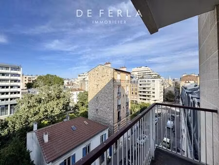 paris xivème - moulin vert: appartement traversant de 3 pièces avec balcon à rénover