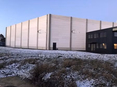 location local d’activités dourdan 91410 2728m²
