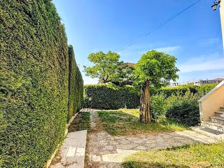 maison avec de beaux potentiels