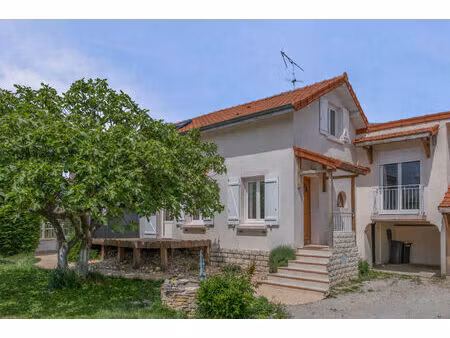 maison à châtenoy le royal de 110 m² avec 4 chambres