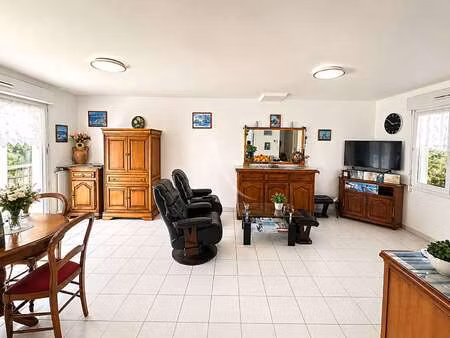 vente maison piscine à nantes (44000) : à vendre piscine / 84m² nantes
