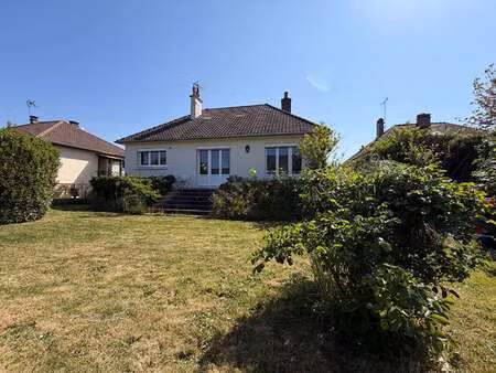 vente maison à sablé-sur-sarthe centre (72300) : à vendre / 138m² sablé-sur-sarthe centre