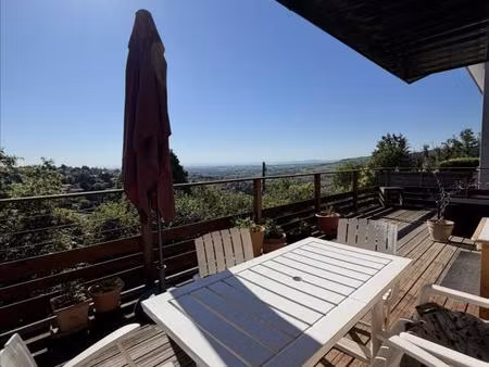 superbe maison meublée de 119m² avec terrasse et vue dégagée – vaugneray