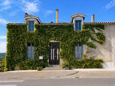 maison de village avec beau potentiel d'aménagement