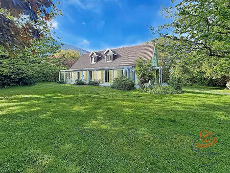 villa echenevex 6 pièce(s) 190 m2