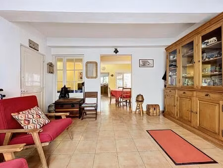 maison de ville 6 pièces – charme & extérieurs