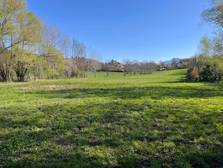 terrain gap 736 m2