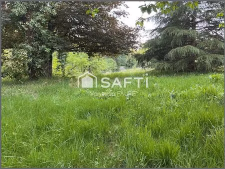 « rare sur le secteur : 2700m2 de sérénité absolue  entre arbres et verger fruitier »