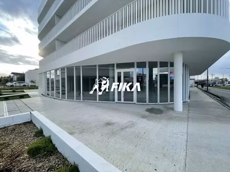vente commerce le bouscat 33110 111m² à 326m²