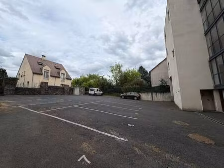 vente garage et parking à angers (49000) : à vendre / angers