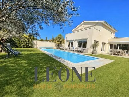 maison de prestige en vente brindas  france
