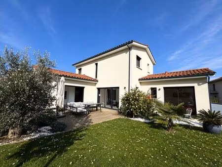 prestigieuse maison en vente chasselay  france