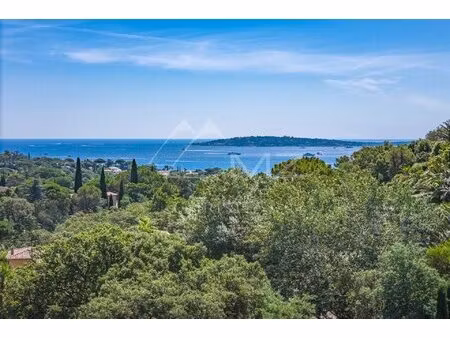 a saisir – villa a renover vue mer - grimaud - mzism126