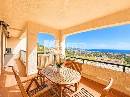 exclusivite - 2p 50m² + 16 50m² terrasse - dernier etage dans domaine securise 24h/24 -...