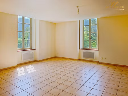 bel appartement t6 avec terrasse de 97 m²