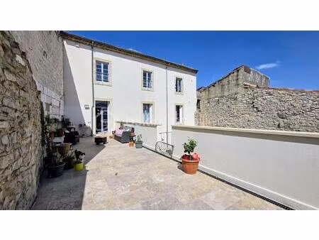 rare vente lunel centre appartement t4 106m2 avec grande terrasse et garage double