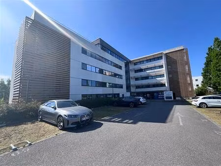 location bureau guipavas 86 m²