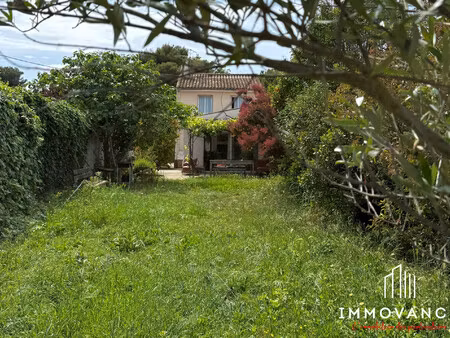 maison t5 de 130m2 sur un terrain de 584m2