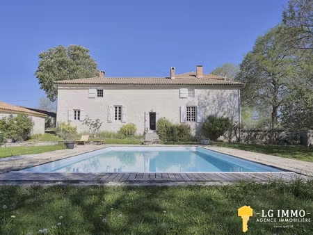 demeure exceptionnelle 535 m2 habitable avec piscine  parc a