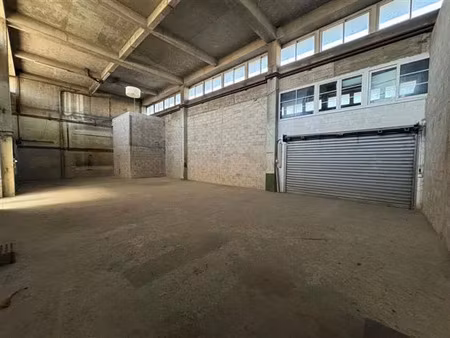 location local d'activités nanterre 1 435 m²