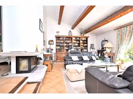 villa individuelle avec piscine - domaine recherché à opio