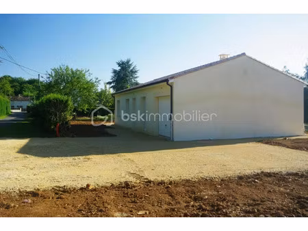 vente maison 5 pièces 80 m² à payré (86700)  114 400 €