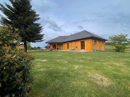 propriété en madrier d'exception à vendre à albussac : maison de plain-pied 134 m²  vue im