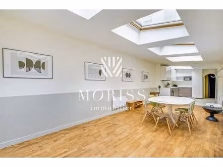 appartement de luxe de 3 pièces en vente à montmartre  abbesses  grandes-carrières  france