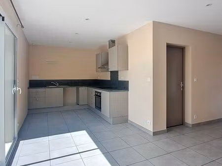 location maison 4 pièces 93m² venes 81440