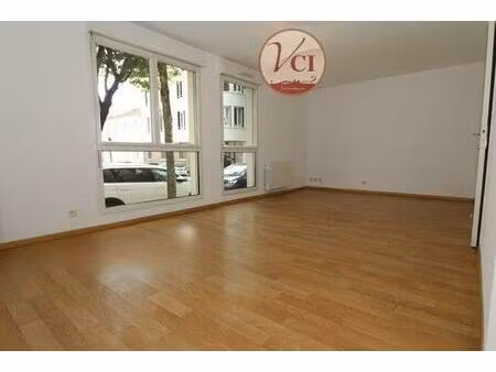 location appartement 3 pièces 64m² vichy 03200