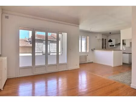location appartement 4 pièces 79m² clermont ferrand 63100