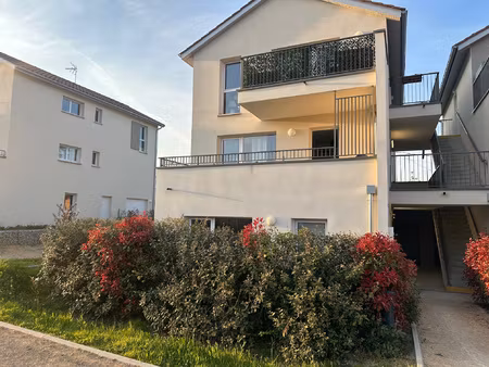 location appartement 3 pièces 69m² chasselay 69380