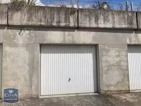 location parking agen 47000