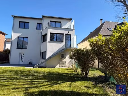 maison d'architecte 2025 5 chambres suite avec terrasse prestations haut de gamme.