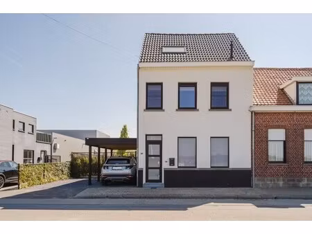 volledig vernieuwd  klaar om te wonen