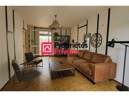 maison avec garage et jardin
