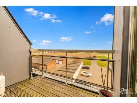 duplex-appartement met 3 kamers en terras te koop in herzele