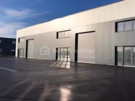 local d'activités de 180 94 m² à formigny