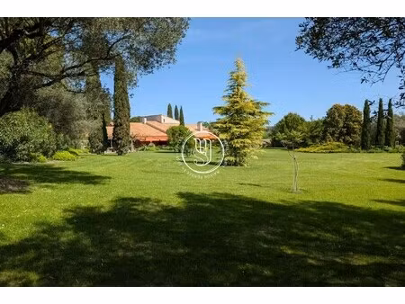 villa de luxe à vendre à uzès : 2 650 000 € | 303m²