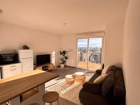 à vendre : appartement 2 pièces de 41 8m² avec terrasse et pa