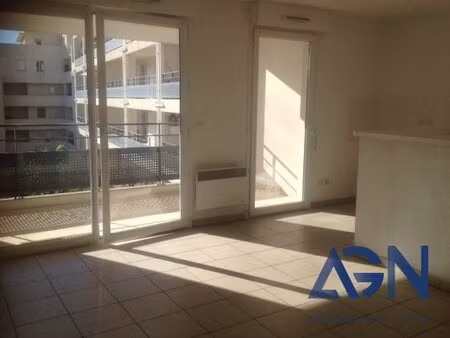 a vendre : appartement 2 pieces de 43 95m² quartier ovalie a mo