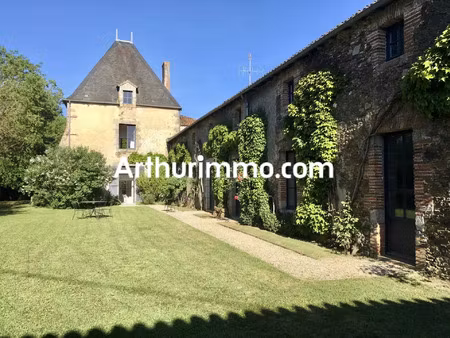 vente propriété 10 pièces 400 m2 à mauléon