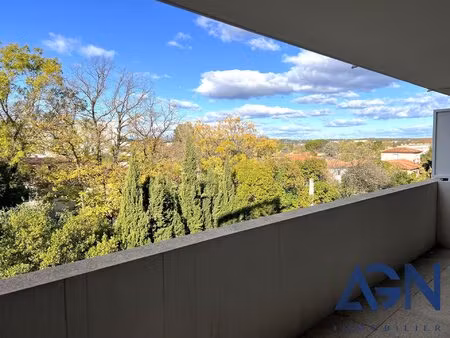 à vendre : appartement 2 pièces de 41m² quartier les arceaux