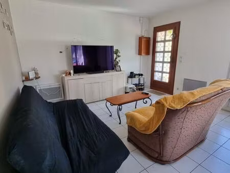 location appartement 2 pièces 44m² voeuil et giget 16400