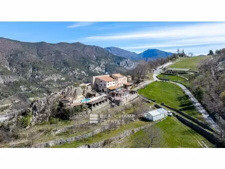 achat maison 18 pièces 1 000m² nice 06000