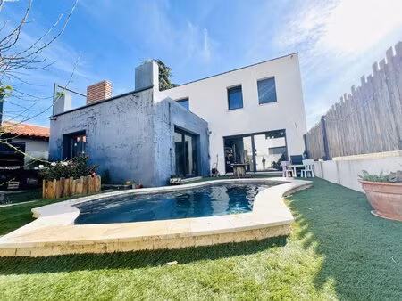 vente villa t6 avec piscine et garage