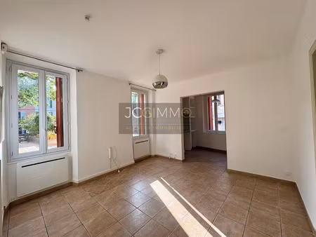 location appartement 2 pièces 36m² puget ville 83390
