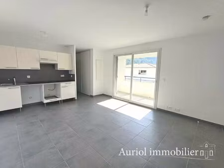 location appartement 2 pièces 39m² auriol 13390