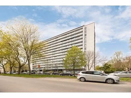 appartement te koop in merksem met 1 slaapkamer