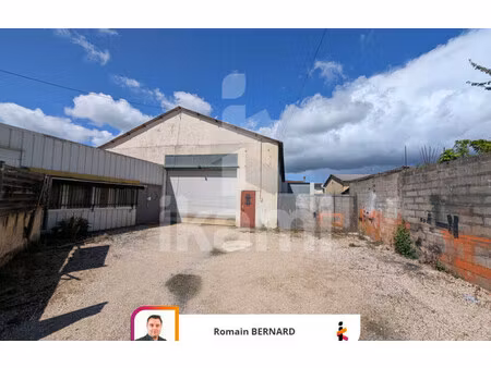 local professionnel de 580 m² à bergerac - 203 000 €